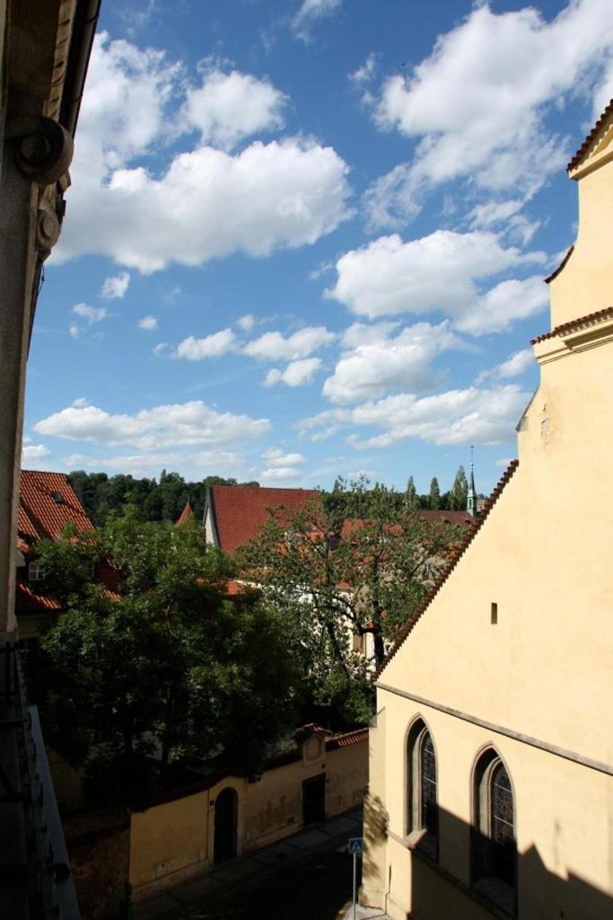 Spacious Elegance In The Heart Of Old Town Apartament Praga